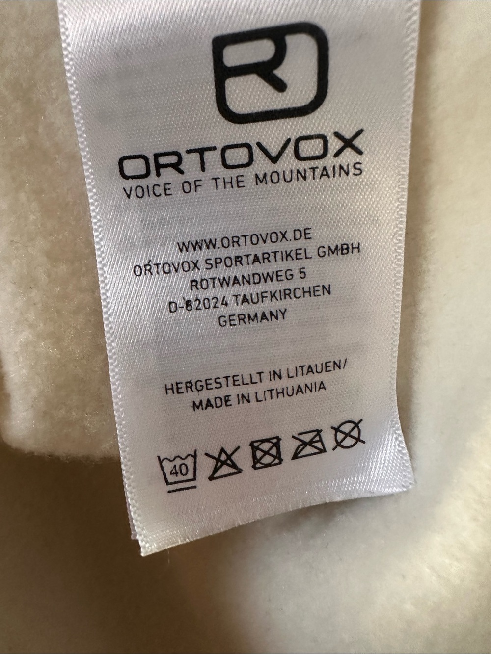 Ortovox backcountry ski jacket
Size small - Picture 10 of 11